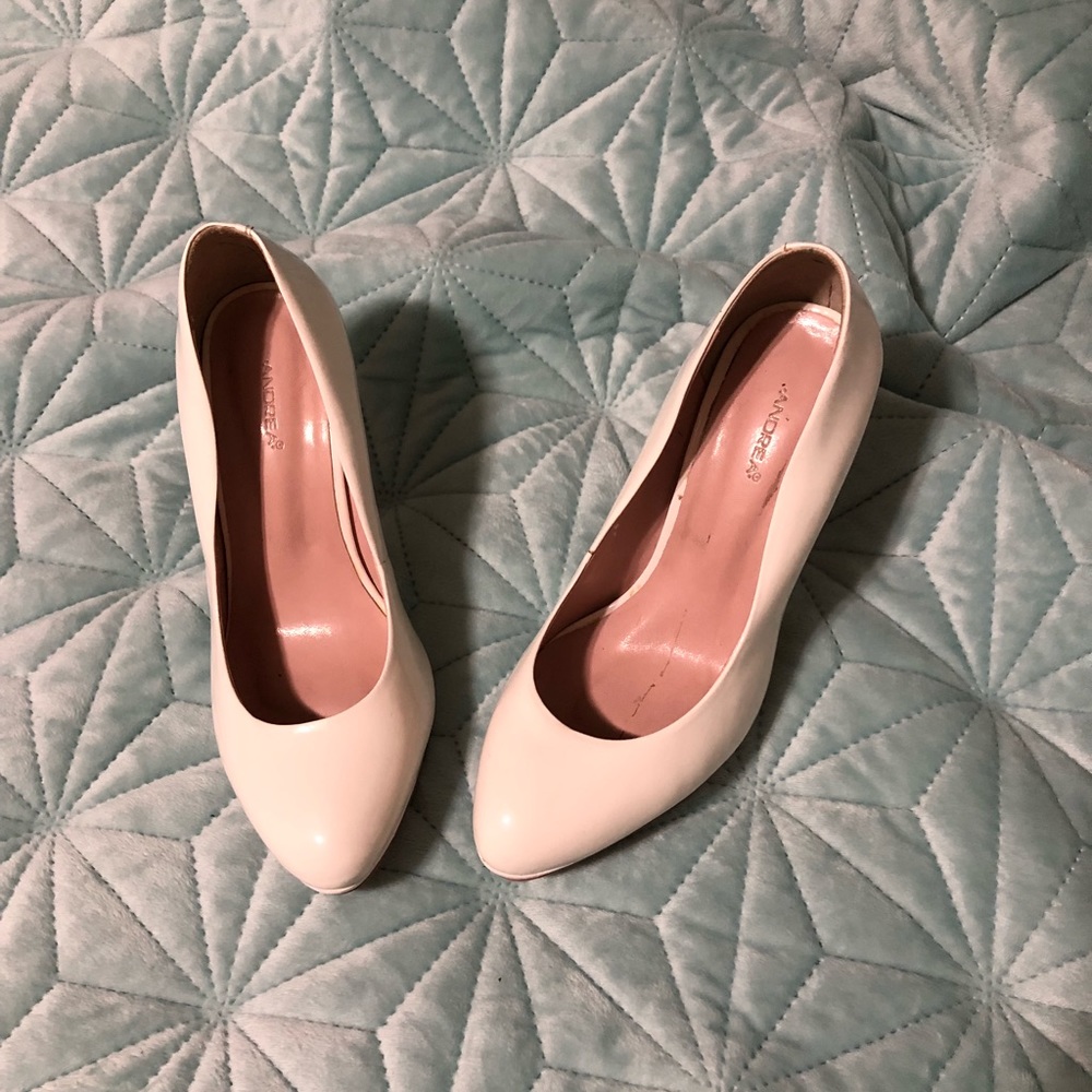 Andrea high heels white